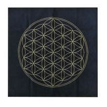 Load image into Gallery viewer, Velvet Tarot &amp; Oracle Cloths
